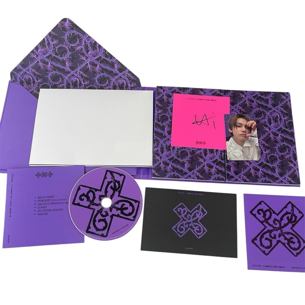 Huening Kai Signed: Tomorrow x Together – 7TH YEAR: A Moment of Stillness